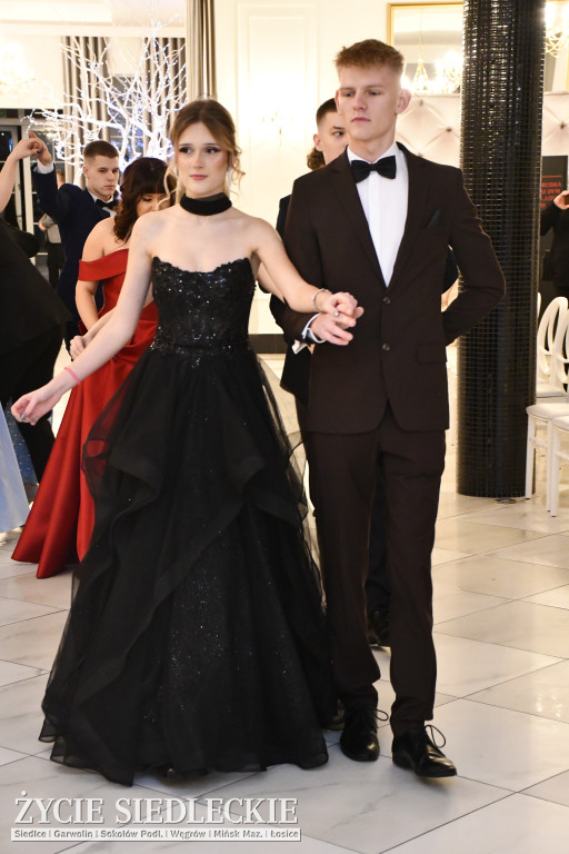 Sto dni do matury. Studniówka wzruszeń w  ,,Budowlance\