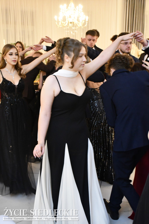 Sto dni do matury. Studniówka wzruszeń w  ,,Budowlance\