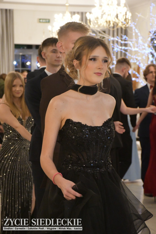 Sto dni do matury. Studniówka wzruszeń w  ,,Budowlance\