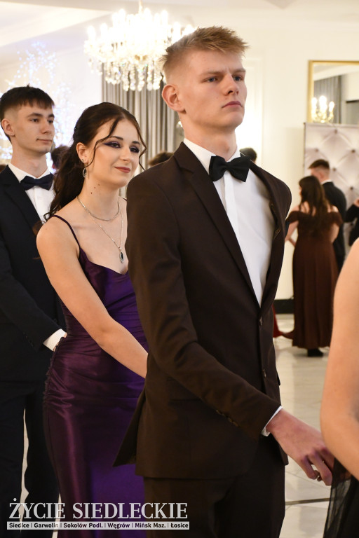 Sto dni do matury. Studniówka wzruszeń w  ,,Budowlance\