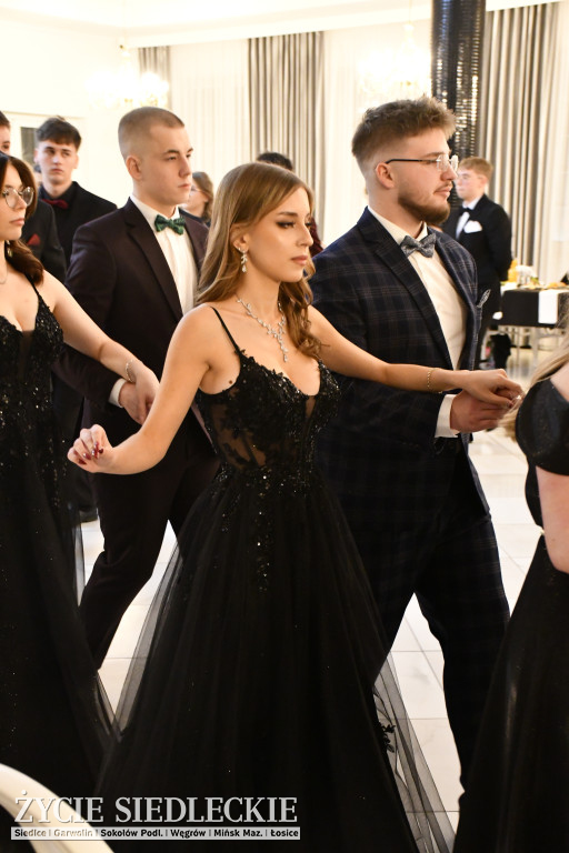 Sto dni do matury. Studniówka wzruszeń w  ,,Budowlance\