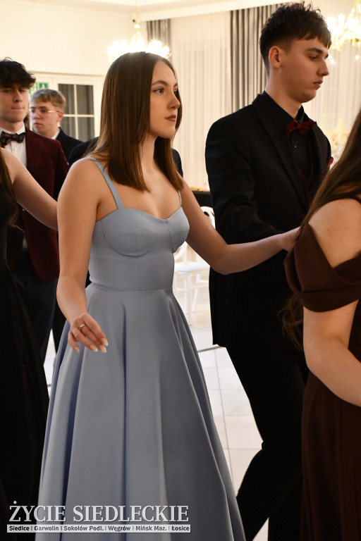 Sto dni do matury. Studniówka wzruszeń w  ,,Budowlance\