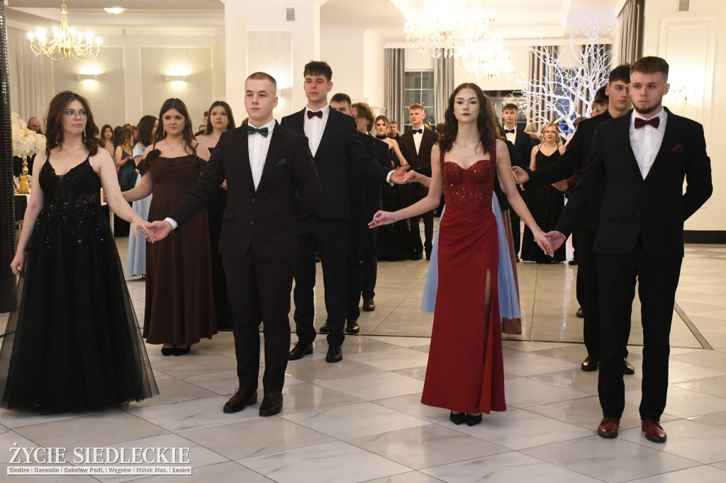 Sto dni do matury. Studniówka wzruszeń w  ,,Budowlance\