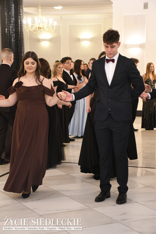 Sto dni do matury. Studniówka wzruszeń w  ,,Budowlance\