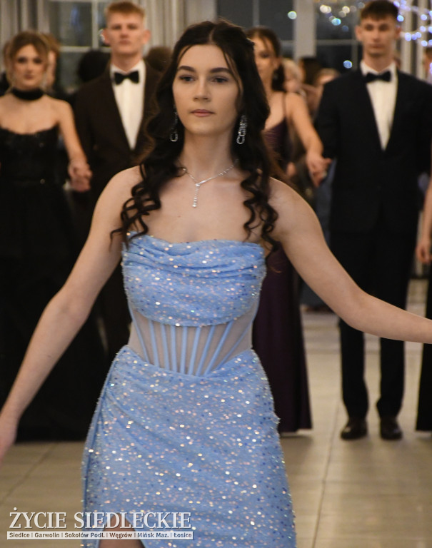 Sto dni do matury. Studniówka wzruszeń w  ,,Budowlance\