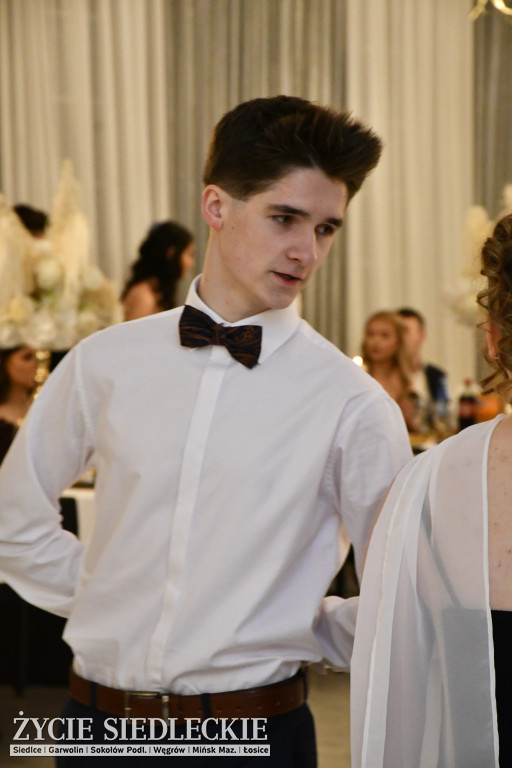 Sto dni do matury. Studniówka wzruszeń w  ,,Budowlance\