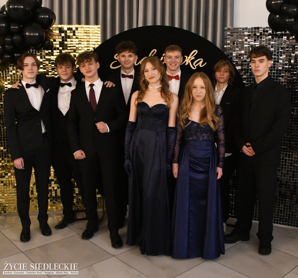 Sto dni do matury. Studniówka wzruszeń w  ,,Budowlance\