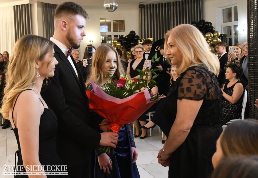 Sto dni do matury. Studniówka wzruszeń w  ,,Budowlance\