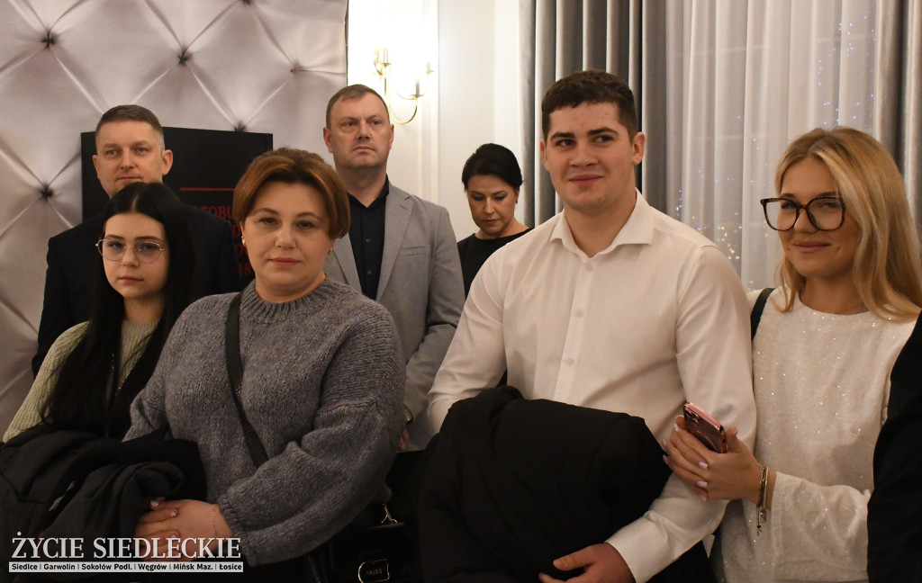 Sto dni do matury. Studniówka wzruszeń w  ,,Budowlance\