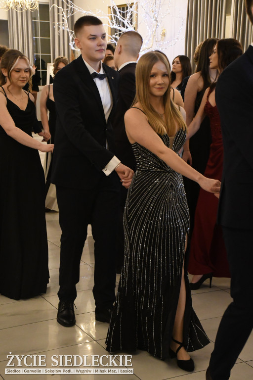 Sto dni do matury. Studniówka wzruszeń w  ,,Budowlance\