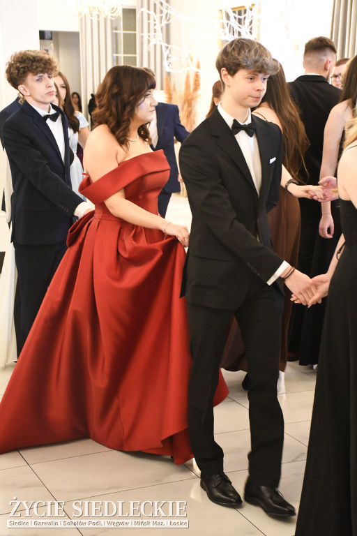 Sto dni do matury. Studniówka wzruszeń w  ,,Budowlance\