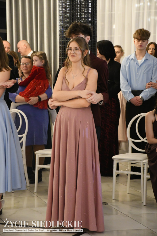 Sto dni do matury. Studniówka wzruszeń w  ,,Budowlance\