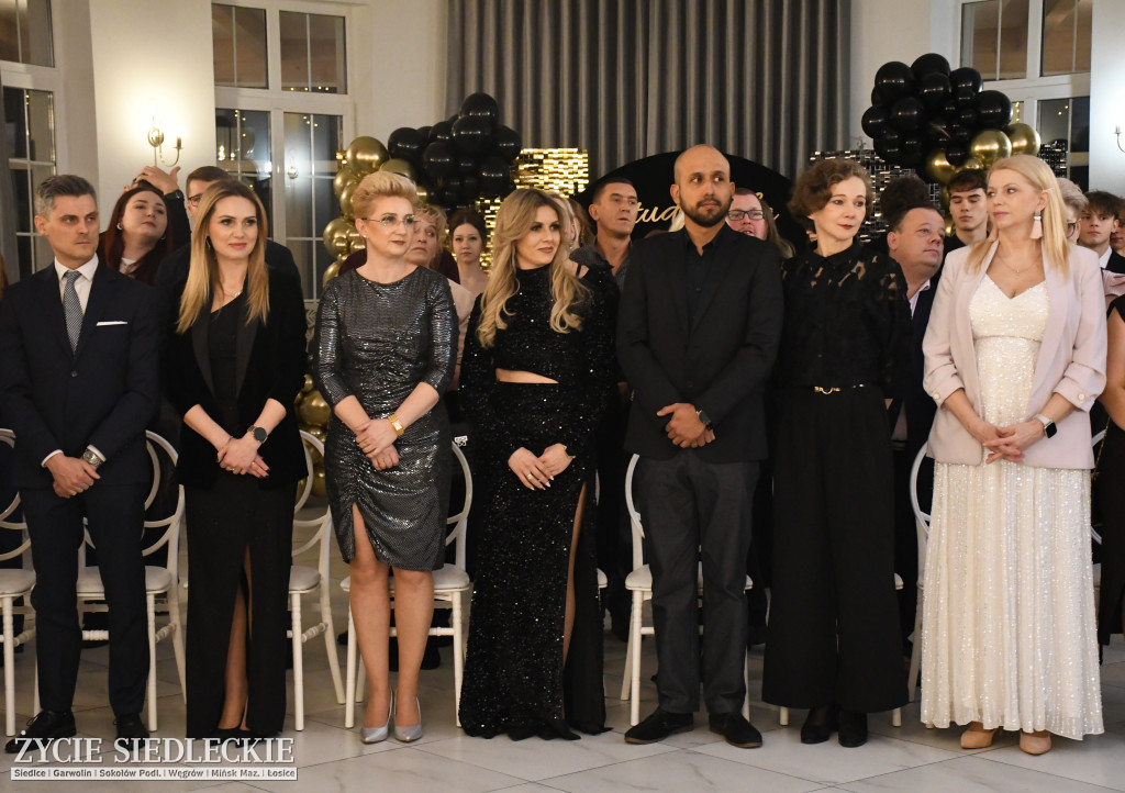 Sto dni do matury. Studniówka wzruszeń w  ,,Budowlance\