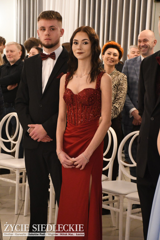 Sto dni do matury. Studniówka wzruszeń w  ,,Budowlance\