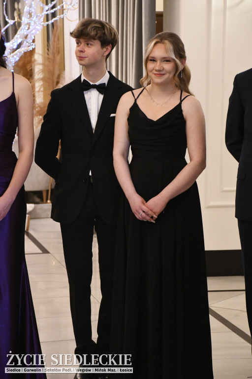 Sto dni do matury. Studniówka wzruszeń w  ,,Budowlance\