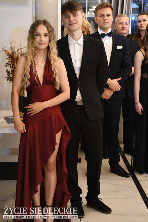 Sto dni do matury. Studniówka wzruszeń w  ,,Budowlance\