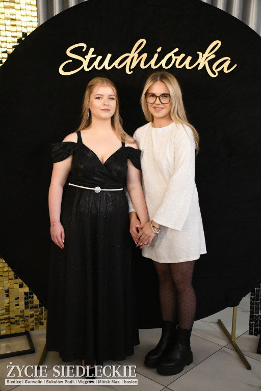 Sto dni do matury. Studniówka wzruszeń w  ,,Budowlance\