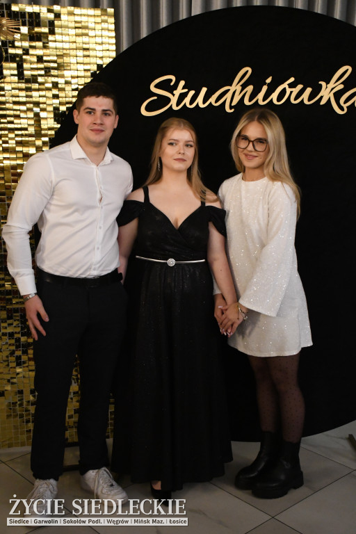 Sto dni do matury. Studniówka wzruszeń w  ,,Budowlance\