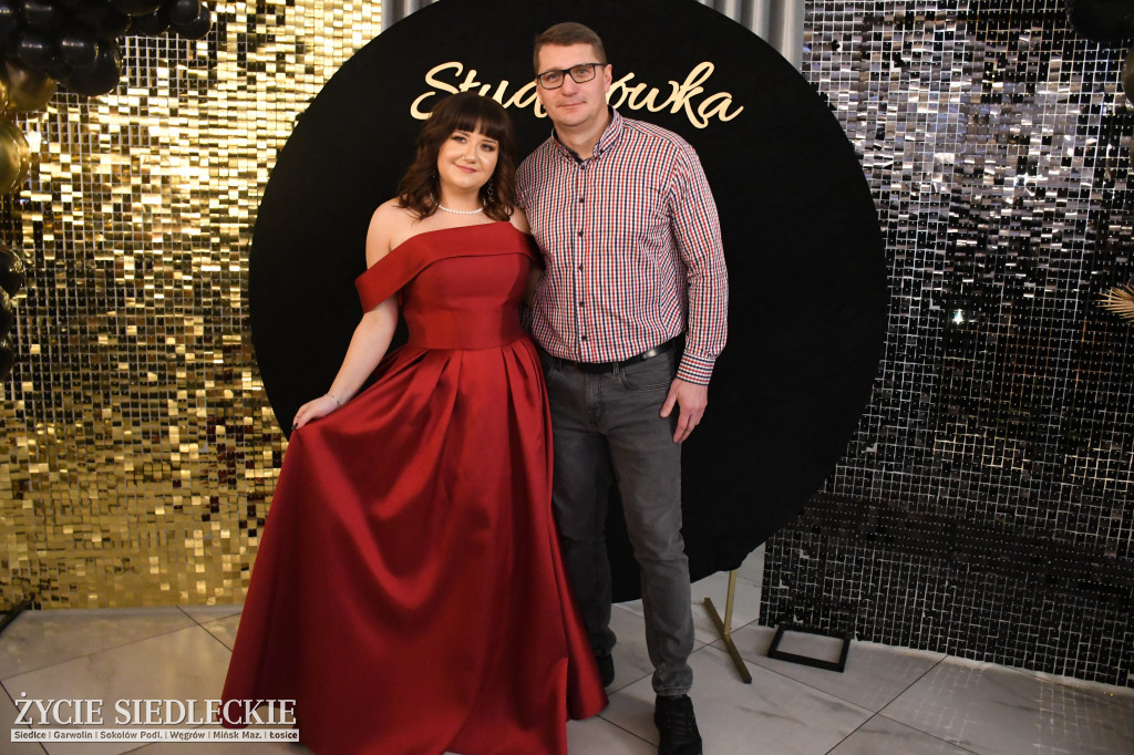 Sto dni do matury. Studniówka wzruszeń w  ,,Budowlance\