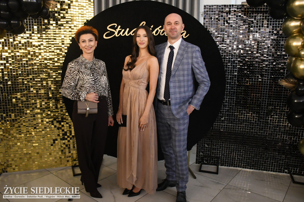 Sto dni do matury. Studniówka wzruszeń w  ,,Budowlance\