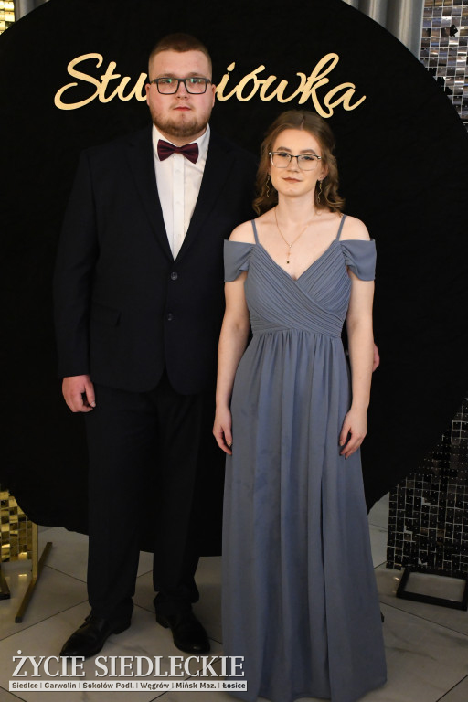 Sto dni do matury. Studniówka wzruszeń w  ,,Budowlance\