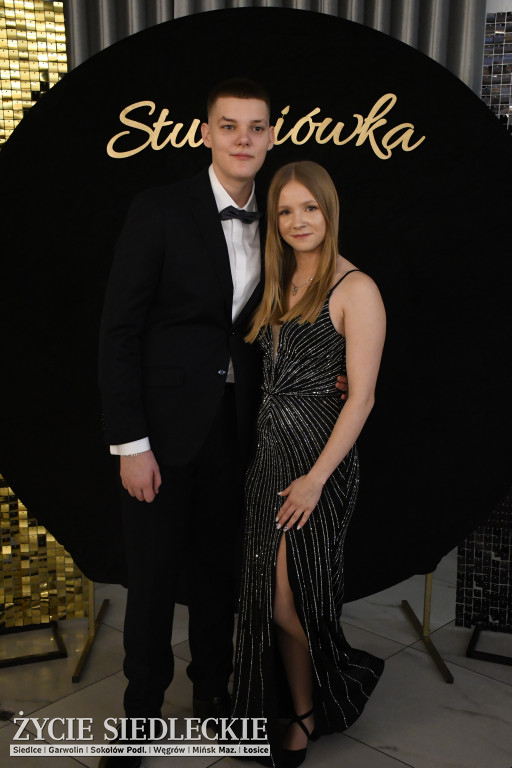 Sto dni do matury. Studniówka wzruszeń w  ,,Budowlance\