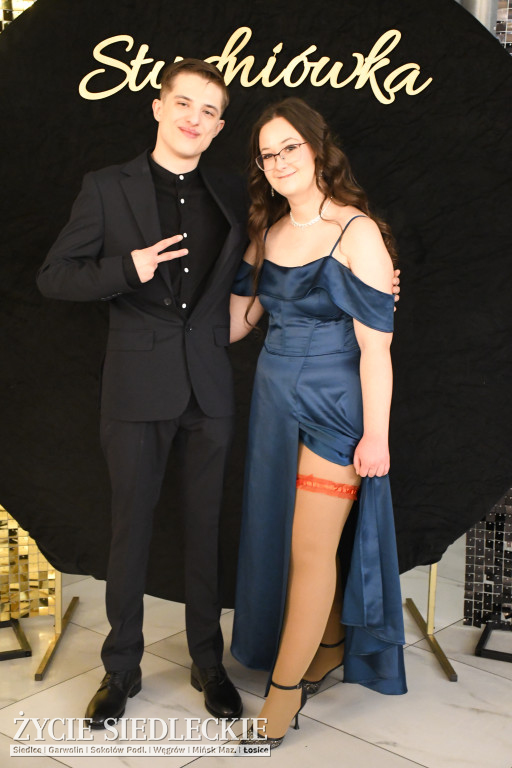 Sto dni do matury. Studniówka wzruszeń w  ,,Budowlance\