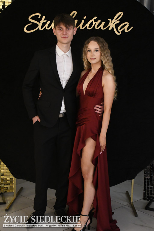 Sto dni do matury. Studniówka wzruszeń w  ,,Budowlance\