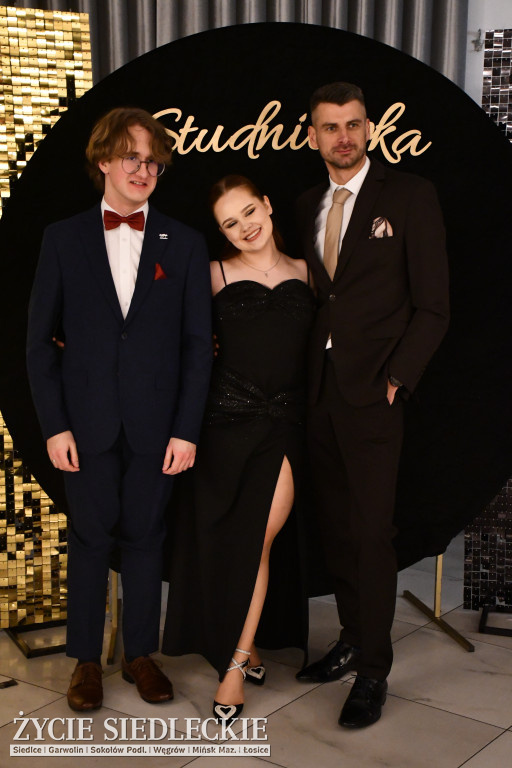 Sto dni do matury. Studniówka wzruszeń w  ,,Budowlance\