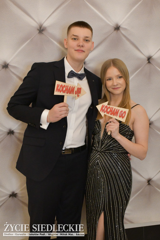 Sto dni do matury. Studniówka wzruszeń w  ,,Budowlance\