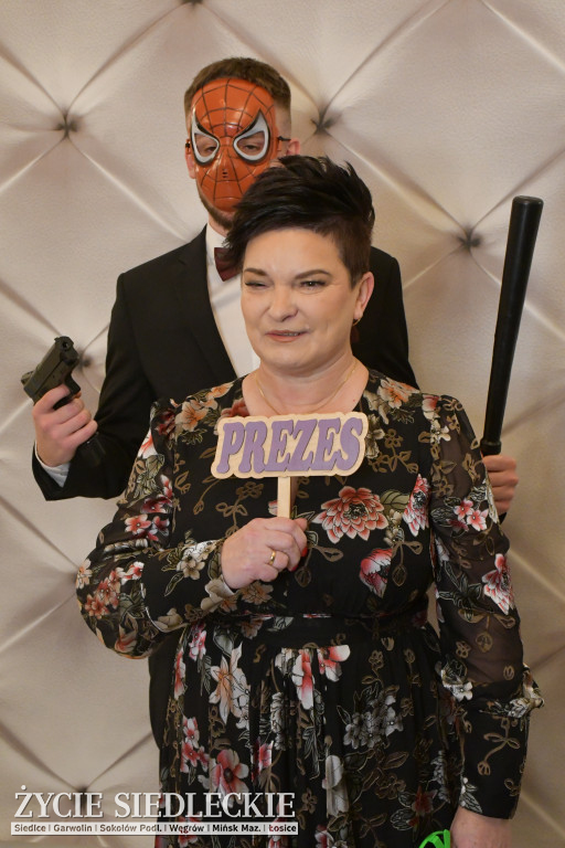 Sto dni do matury. Studniówka wzruszeń w  ,,Budowlance\