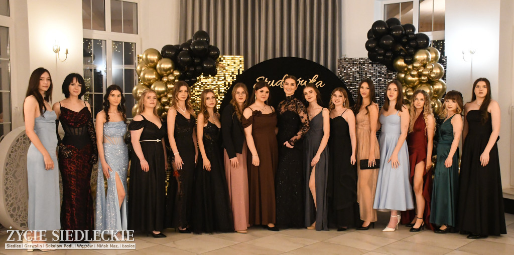 Sto dni do matury. Studniówka wzruszeń w  ,,Budowlance\