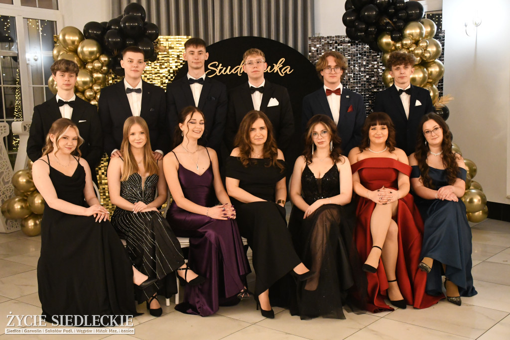 Sto dni do matury. Studniówka wzruszeń w  ,,Budowlance\