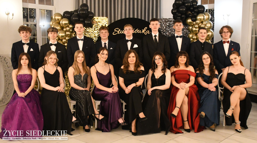 Sto dni do matury. Studniówka wzruszeń w  ,,Budowlance\