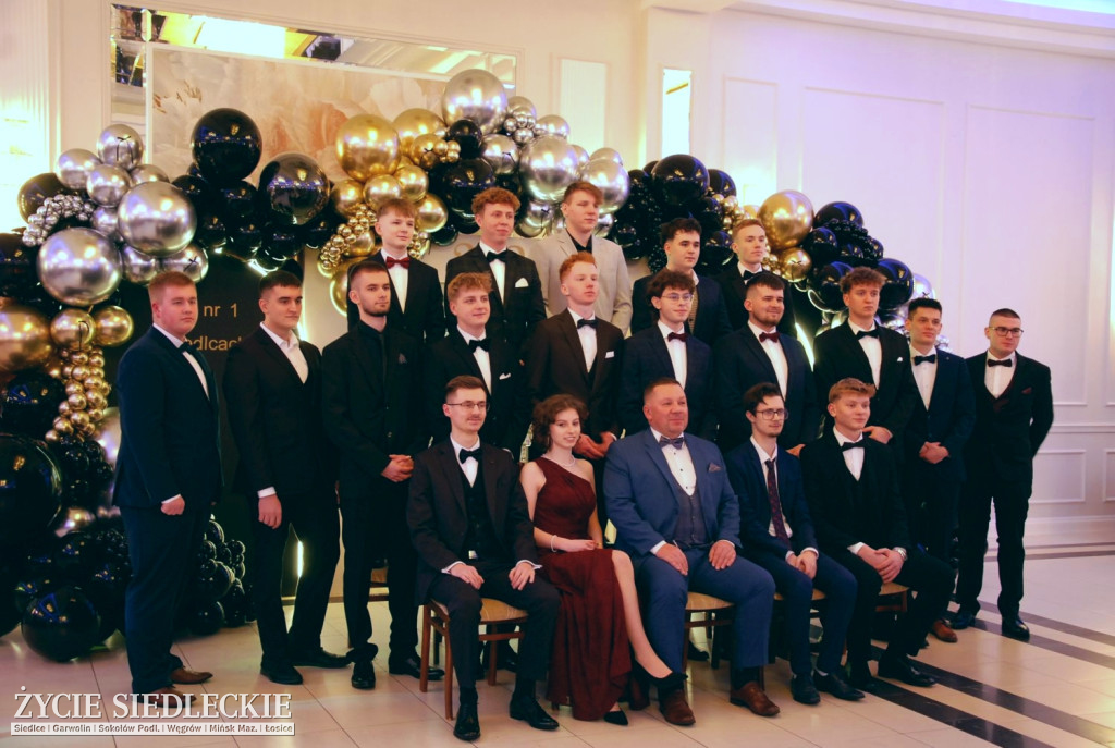 Studniówka w siedleckim \