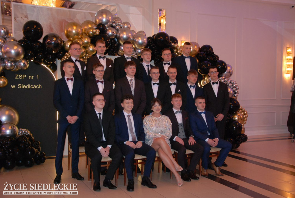 Studniówka w siedleckim \