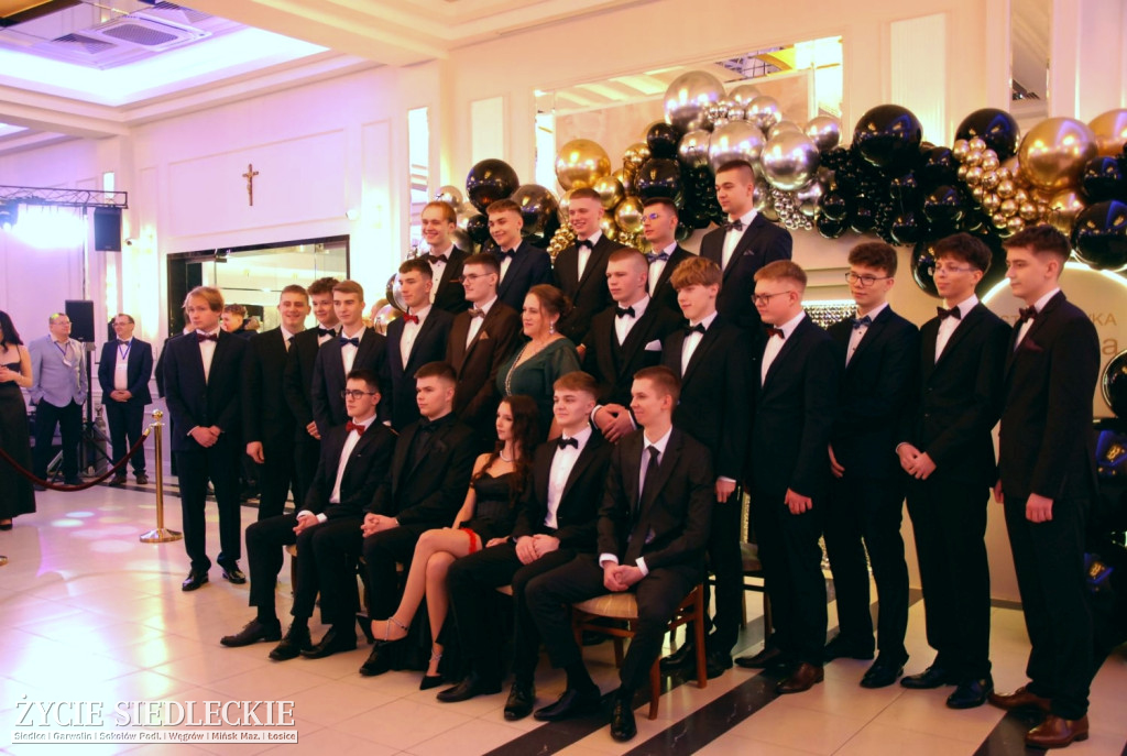 Studniówka w siedleckim \