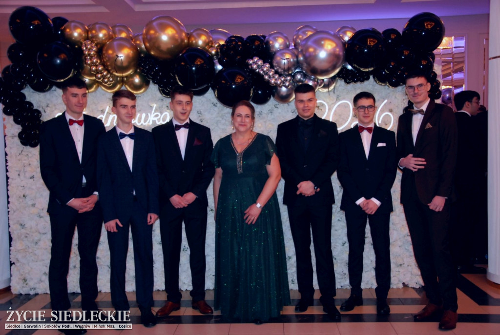 Studniówka w siedleckim \