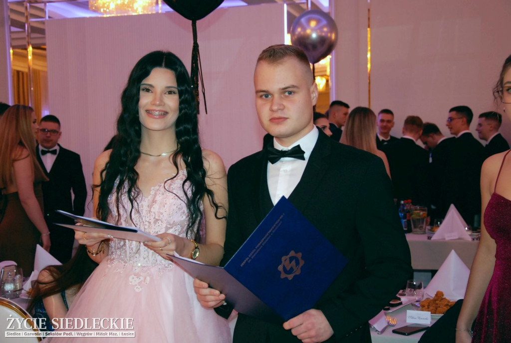 Studniówka w siedleckim \