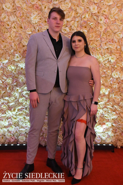 Studniówkowy bal maturzystów siedleckiej „Samochodówki”