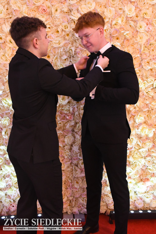 Studniówkowy bal maturzystów siedleckiej „Samochodówki”