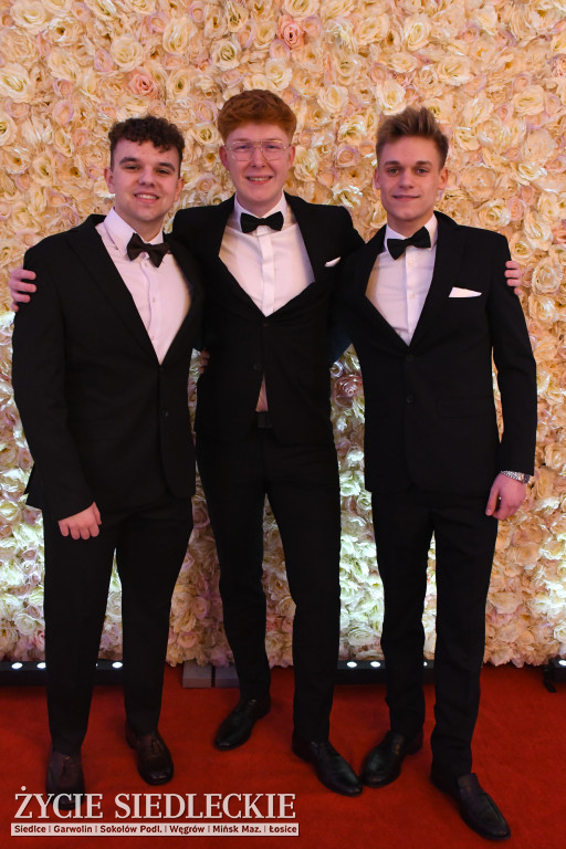 Studniówkowy bal maturzystów siedleckiej „Samochodówki”