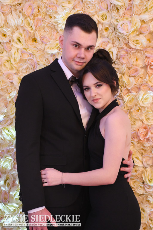 Studniówkowy bal maturzystów siedleckiej „Samochodówki”