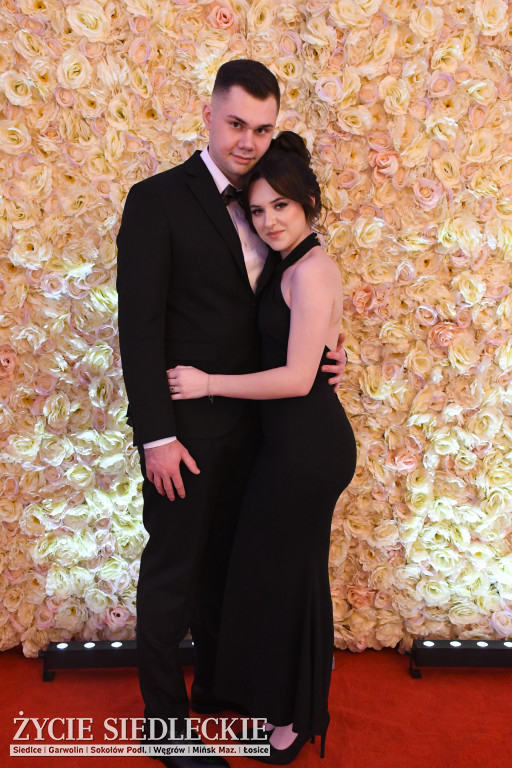 Studniówkowy bal maturzystów siedleckiej „Samochodówki”