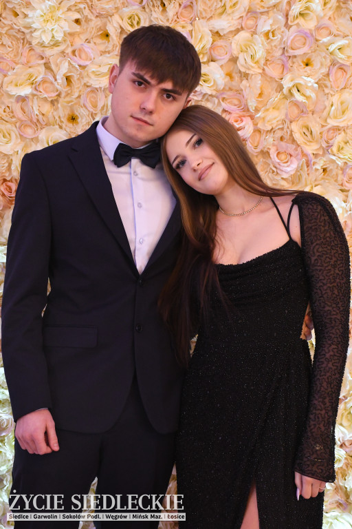 Studniówkowy bal maturzystów siedleckiej „Samochodówki”