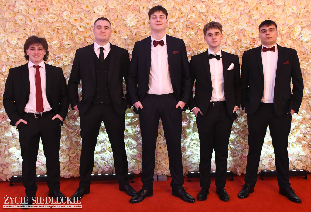 Studniówkowy bal maturzystów siedleckiej „Samochodówki”