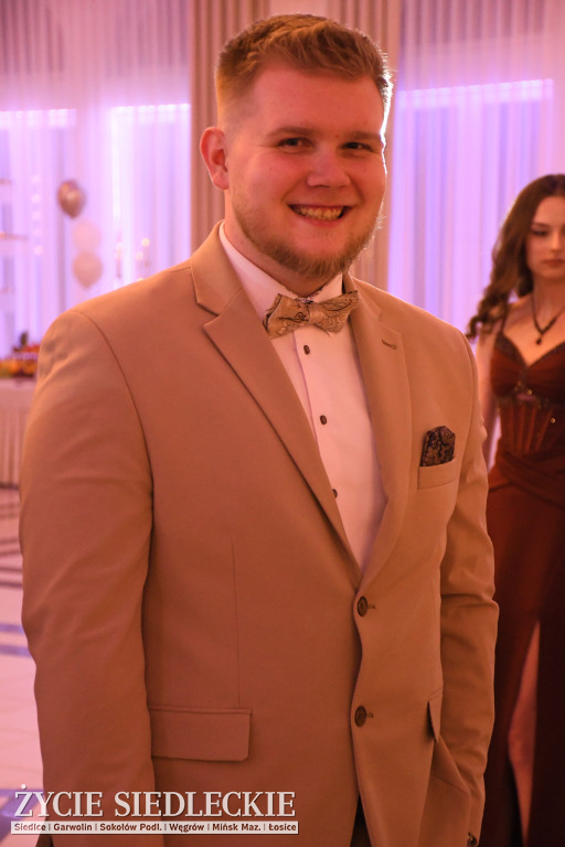 Studniówkowy bal maturzystów siedleckiej „Samochodówki”