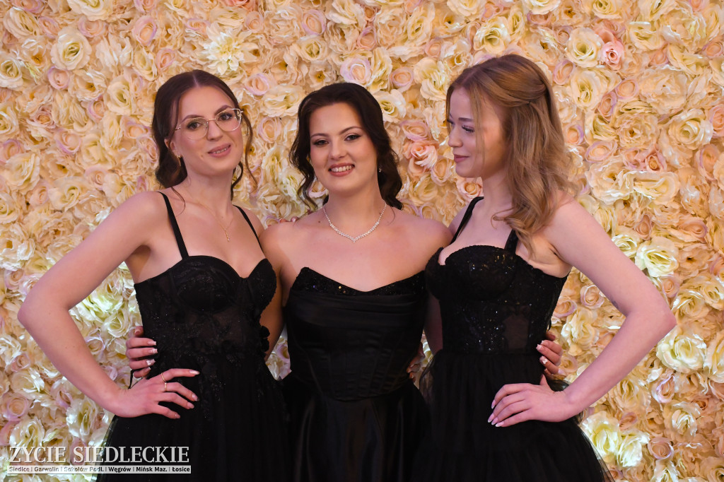 Studniówkowy bal maturzystów siedleckiej „Samochodówki”