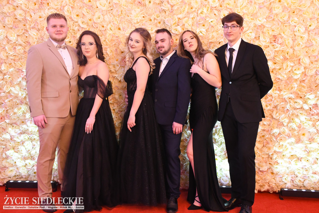 Studniówkowy bal maturzystów siedleckiej „Samochodówki”