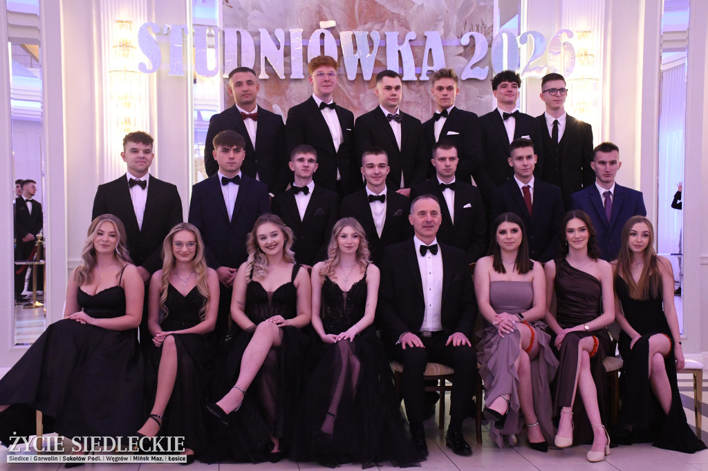 Studniówkowy bal maturzystów siedleckiej „Samochodówki”